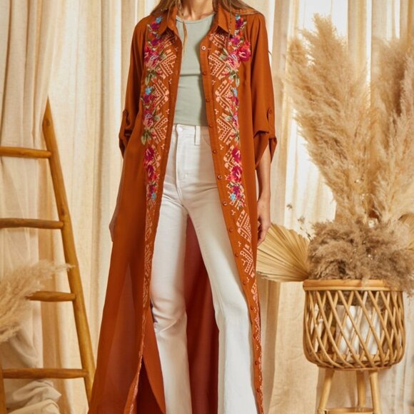 Savanna Jane Button Down Print Maxi Shirt Dress w/embroidery - NWT - Size Small - Picture 1 of 4